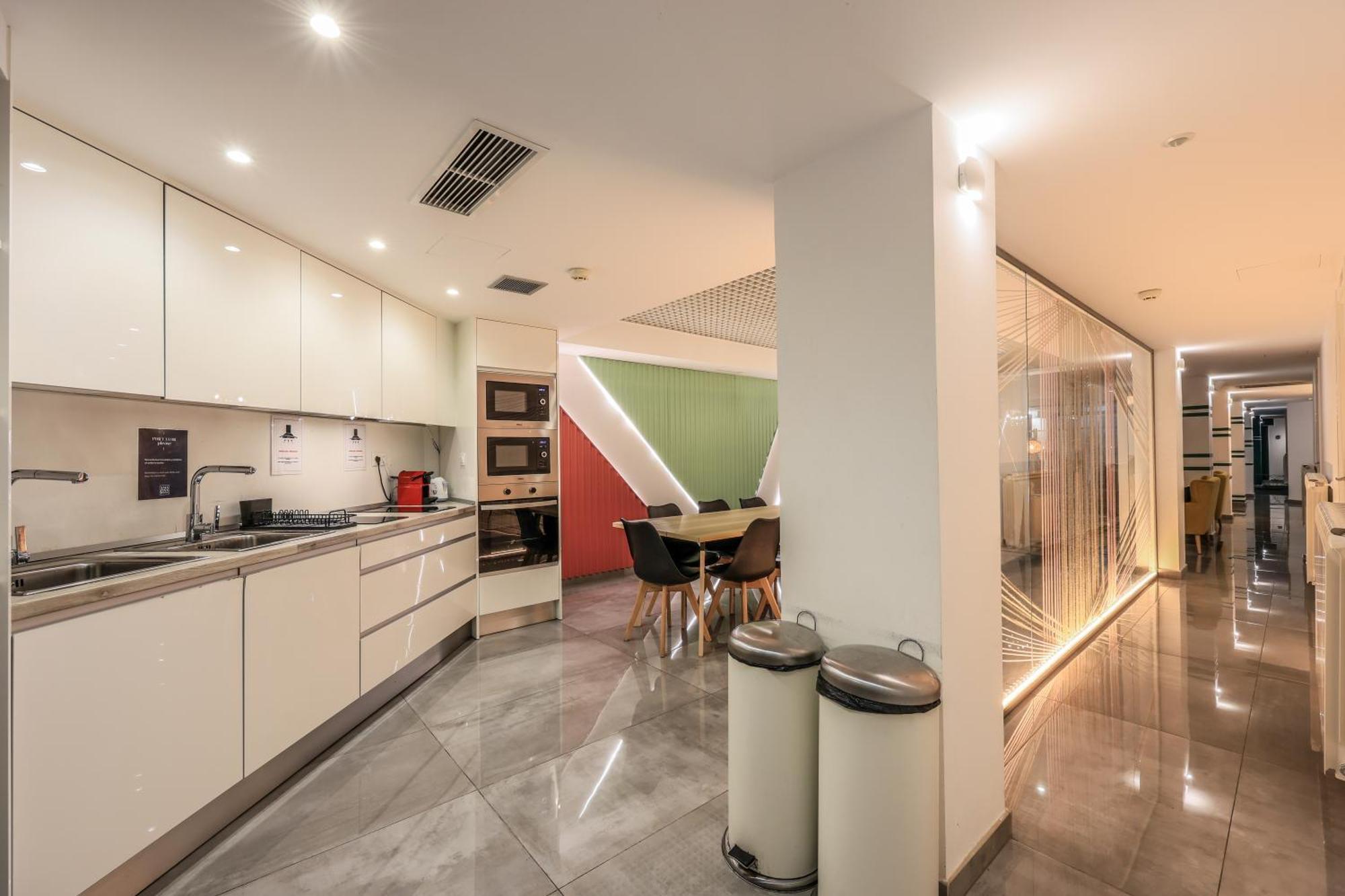 Amazinn Places Blasco De Garay 113 Madrid Ngoại thất bức ảnh