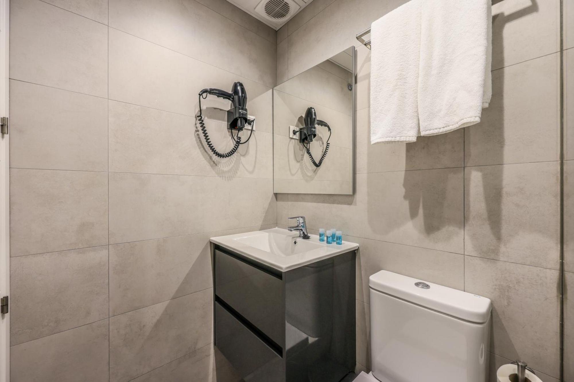 Amazinn Places Blasco De Garay 113 Madrid Ngoại thất bức ảnh